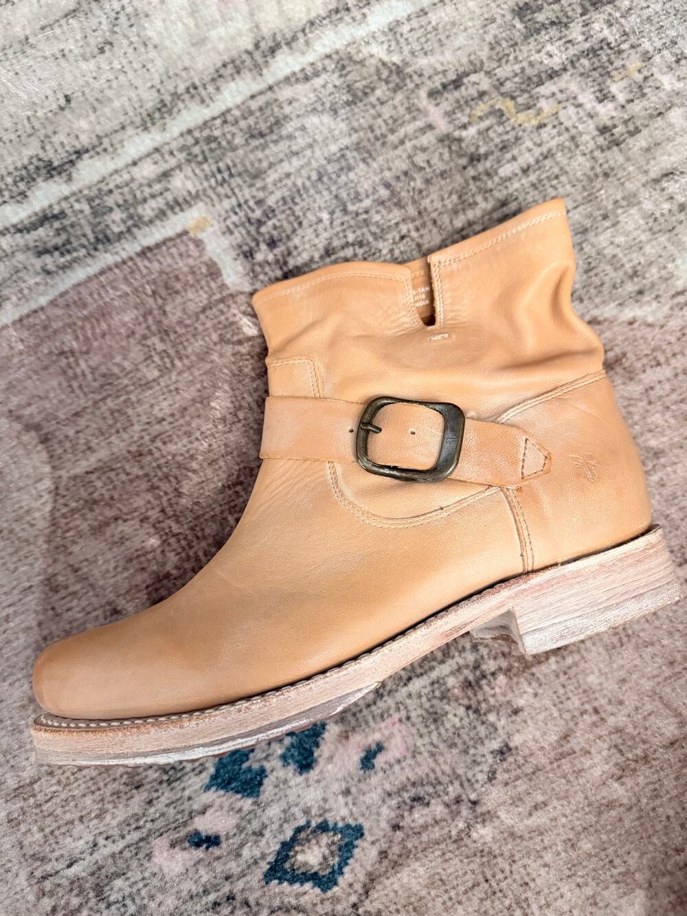 Womens Frye Veronica Bootie Size 7